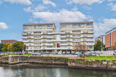 Royal Quay, Liverpool, L3
