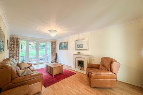 3 bedroom detached house for sale, Wendover Close, Prenton, CH43