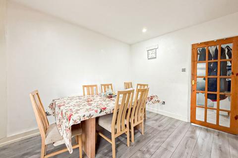 undefined, Town Lane, Hale Village, L24