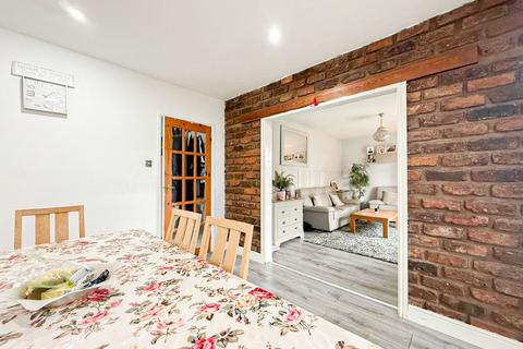 undefined, Town Lane, Hale Village, L24
