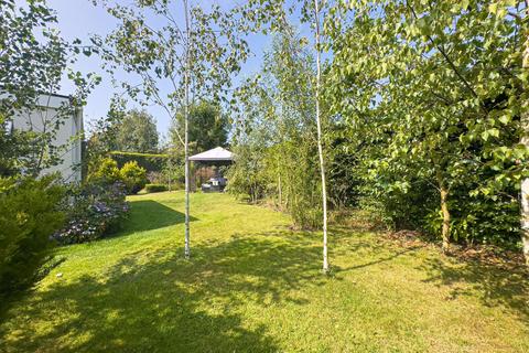 4 bedroom detached house for sale, Gayton Parkway, Gayton, CH60