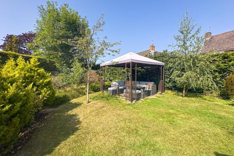 4 bedroom detached house for sale, Gayton Parkway, Gayton, CH60