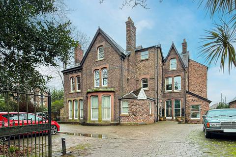2 bedroom flat for sale, Elmsley Road, Liverpool, L18