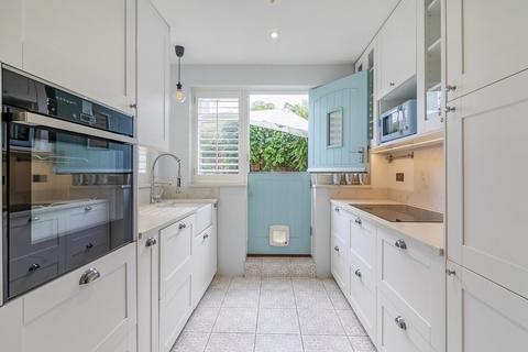 2 bedroom apartment to rent, Sumatra Road, London, NW6