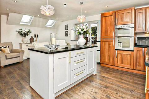 3 bedroom semi-detached house for sale, Felltor Close, Liverpool, L25