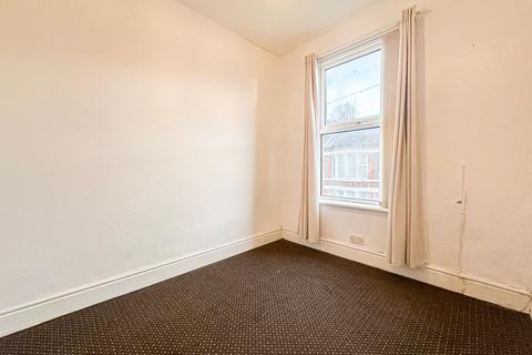 2 bedroom flat for sale, Hereford Road, Wavertree, L15