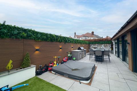 undefined, Manor Drive, Wirral, CH49