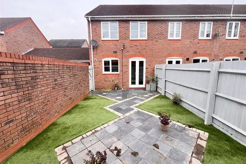3 bedroom end of terrace house to rent, Dickens Heath Road, Dickens Heath