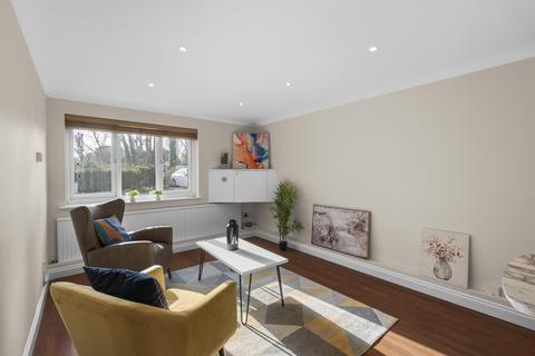 2 bedroom apartment for sale, Leat Close, Hertfordshire CM21