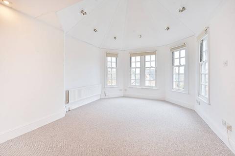 Madeley Road, Ealing Broadway, London, W5