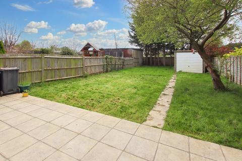 undefined, Woodmere Avenue, Shirley