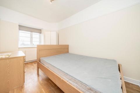 2 bedroom flat to rent, Crown Road, London N10