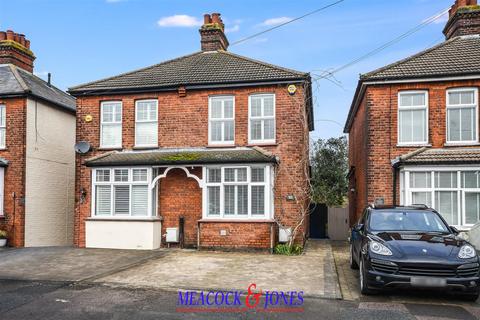 2 bedroom semi-detached house for sale, Kimpton Avenue, Brentwood