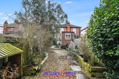 2 bedroom semi-detached house for sale, Kimpton Avenue, Brentwood