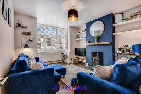 2 bedroom semi-detached house for sale, Kimpton Avenue, Brentwood