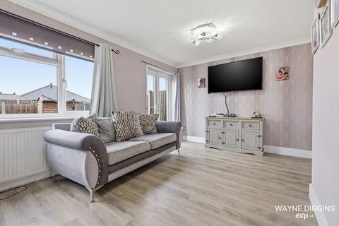 3 bedroom terraced house for sale, Howell Road, Stanford-le-hope SS17