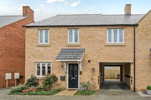 3 bedroom semi-detached house for sale, Aintree Way, Oxfordshire OX26
