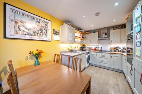 3 bedroom semi-detached house for sale, Aintree Way, Oxfordshire OX26