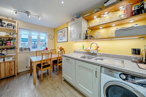 3 bedroom semi-detached house for sale, Aintree Way, Oxfordshire OX26