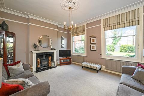 undefined, The Crescent, Romsey, Hampshire