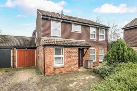 4 bedroom detached house for sale, Elkins Gardens, Guildford GU4