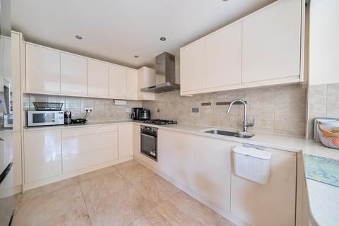 4 bedroom detached house for sale, Elkins Gardens, Guildford GU4