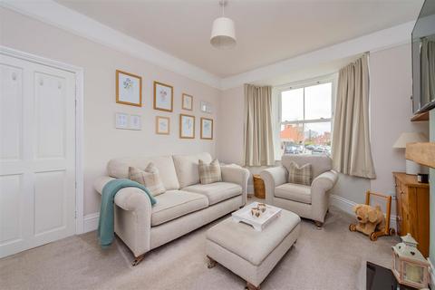 3 bedroom end of terrace house for sale, Monkmoor Road, Shrewsbury