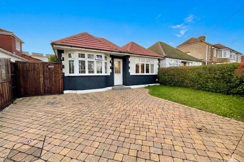 undefined, Mixes Hill Road, Luton, Bedfordshire, LU2 7TX