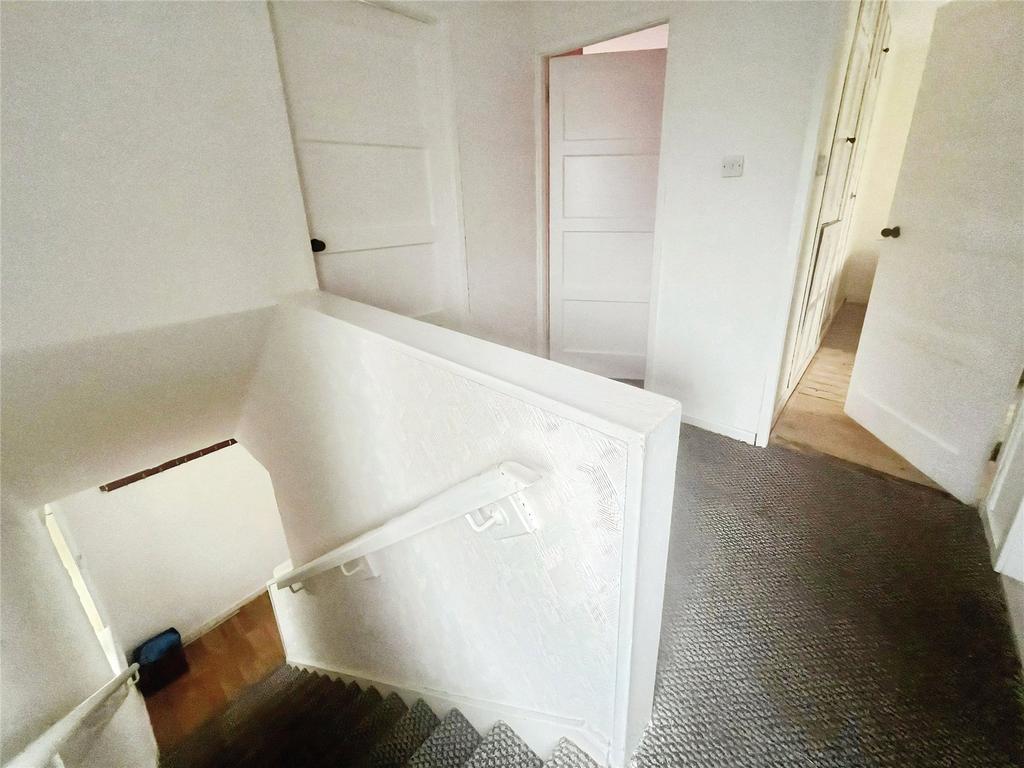 Landing/Stairs