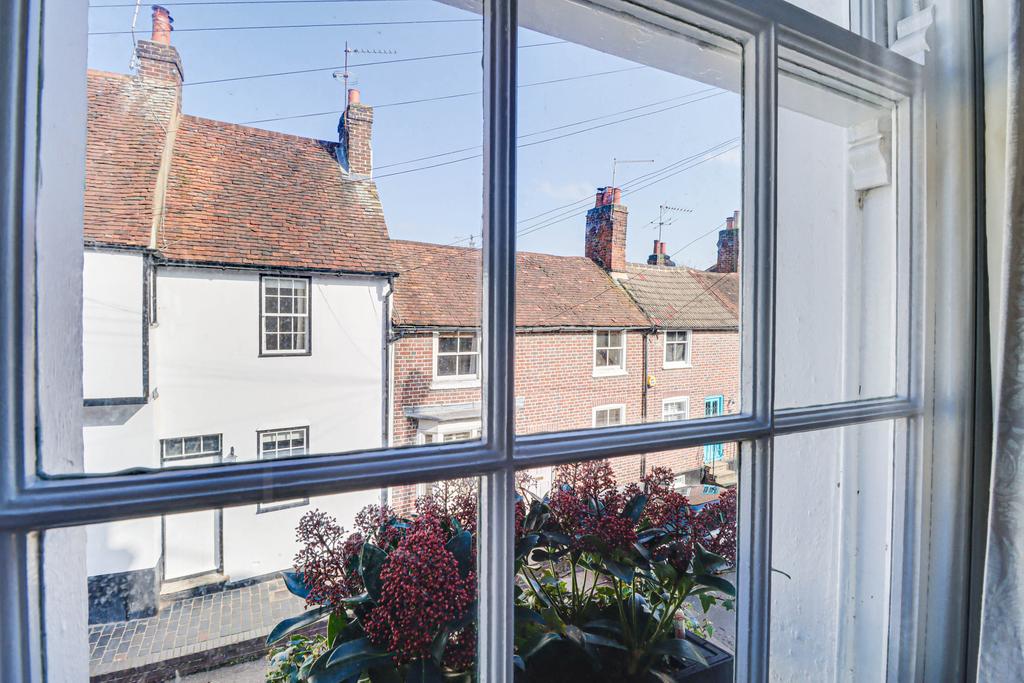 Feature Window