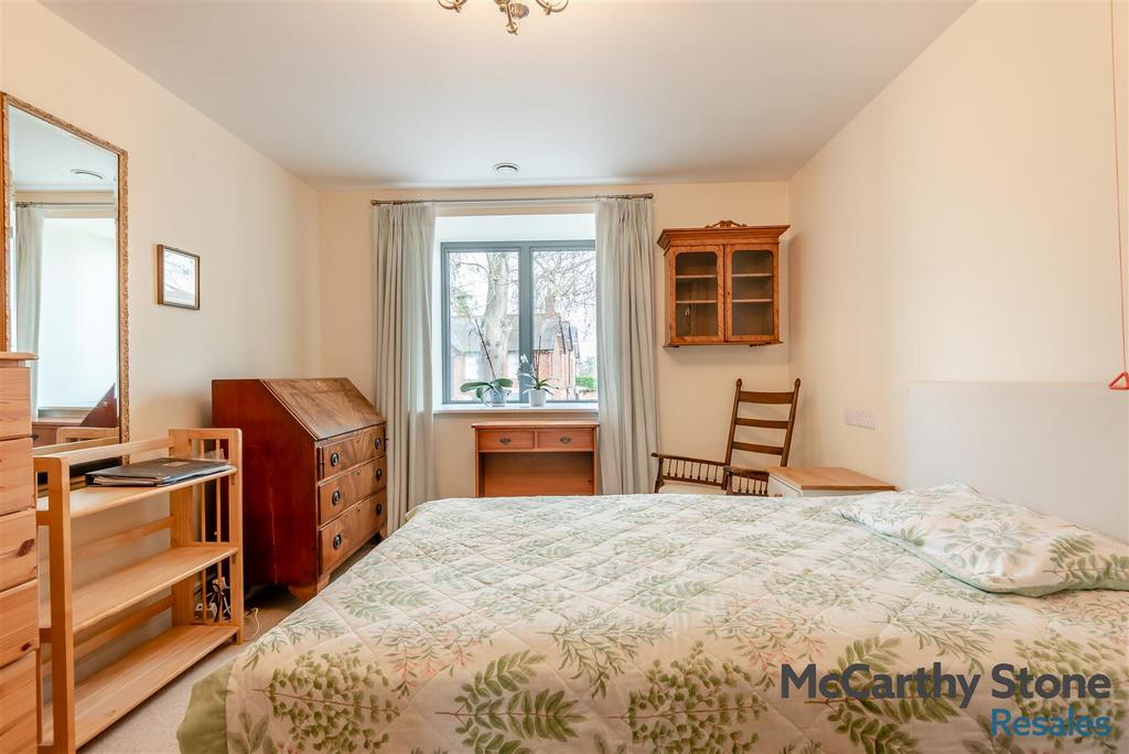 8680025-interior02.jpg