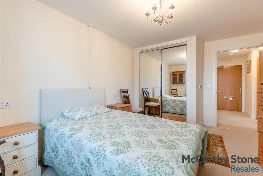 8680025-interior03.jpg