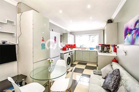 5 bedroom house to rent, Orchard Road, Hampshire PO4
