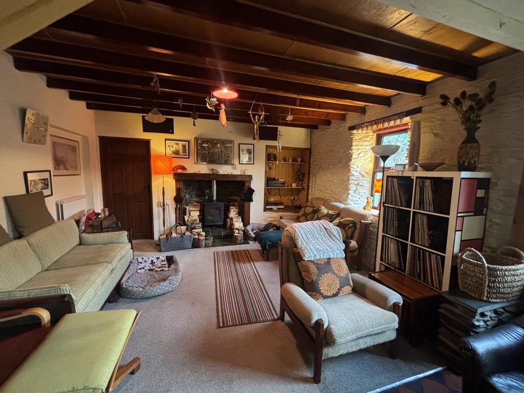 Living room (second image)