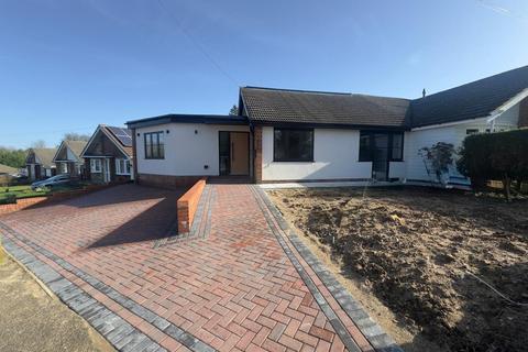 3 bedroom semi-detached bungalow for sale, Toddington Crescent, Chatham, ME5