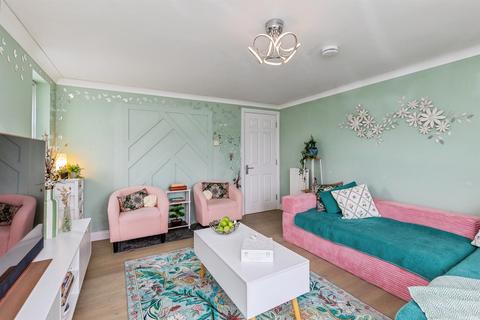 3 bedroom ground floor flat for sale, Goldcrest Drive, St. Marys Island, CHATHAM