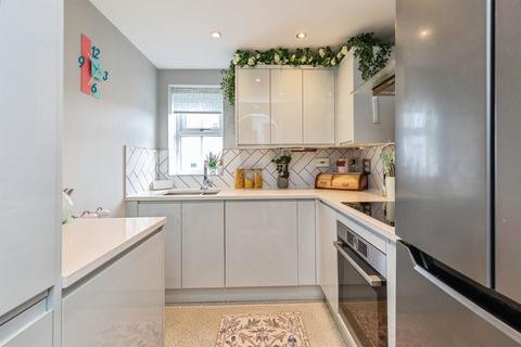 3 bedroom ground floor flat for sale, Goldcrest Drive, St. Marys Island, CHATHAM