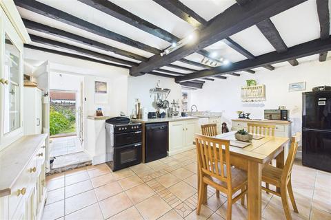 undefined, Character-filled listed home in Clevedon