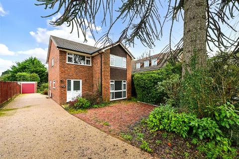 undefined, Aldershot Road, Fleet GU52