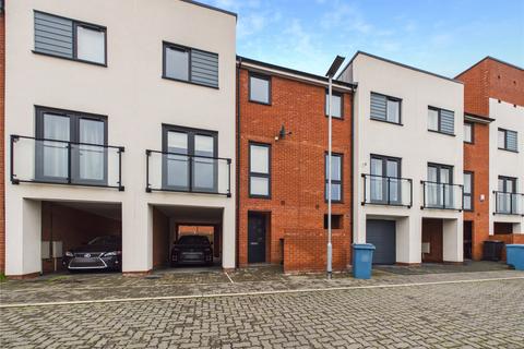 Washington Close, Ipswich, Suffolk, IP2
