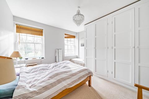 3 bedroom flat to rent, Hillcrest, Highgate, London, N6