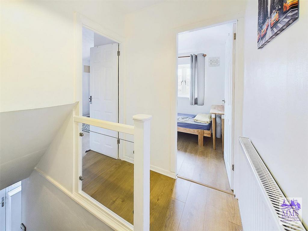 CAM02633 G0-PR0243-STILL011.jpg