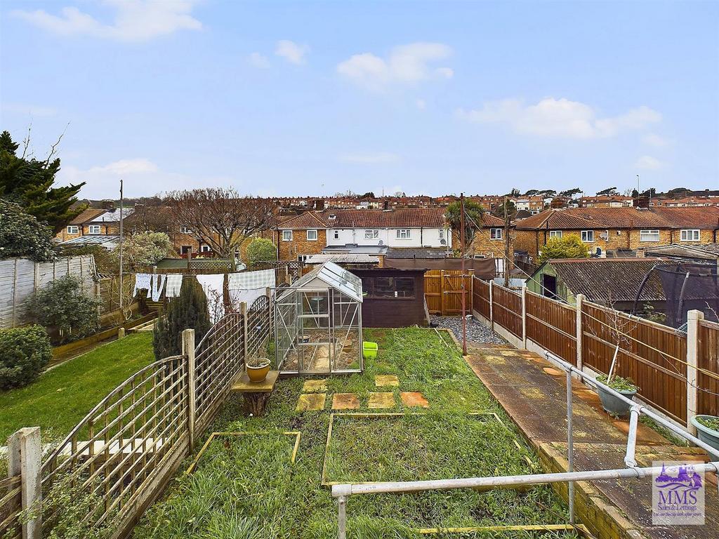 CAM02633 G0-PR0243-STILL009.jpg