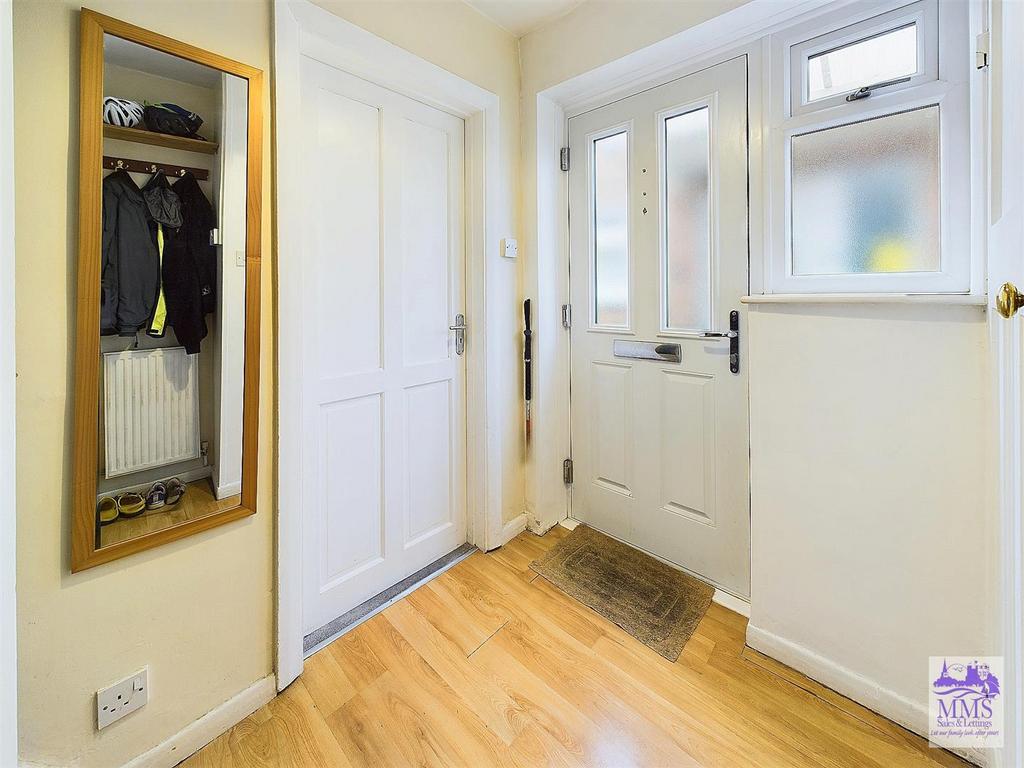 CAM02633 G0-PR0243-STILL003.jpg