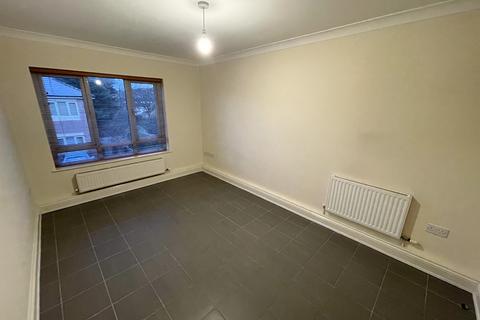 undefined, Anton Court, Pontarddulais, SA4 8SP