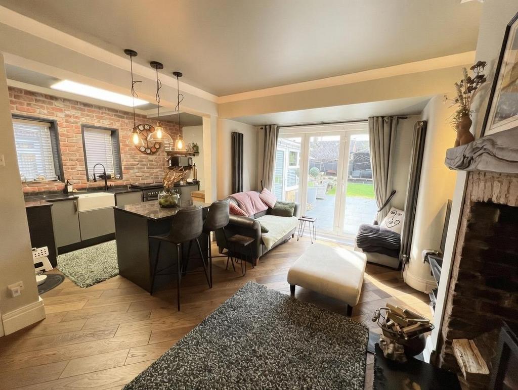 Kitchen / Family Room