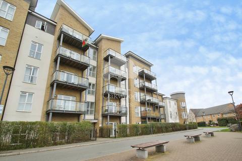3 bedroom apartment to rent, Pennyroyal Drive, West Drayton UB7