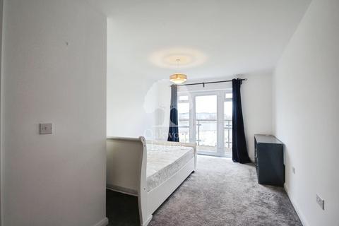 3 bedroom apartment to rent, Pennyroyal Drive, West Drayton UB7