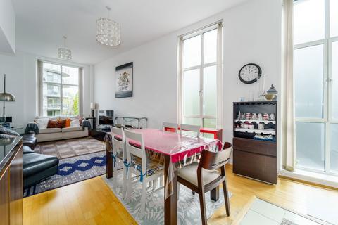 3 bedroom apartment for sale, Great West Road, Brentford TW8