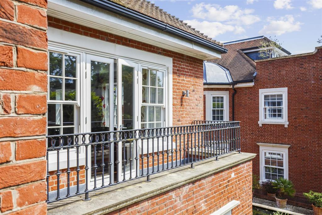 70898 Flat-8-Oxshott-Lodge 44.jpg